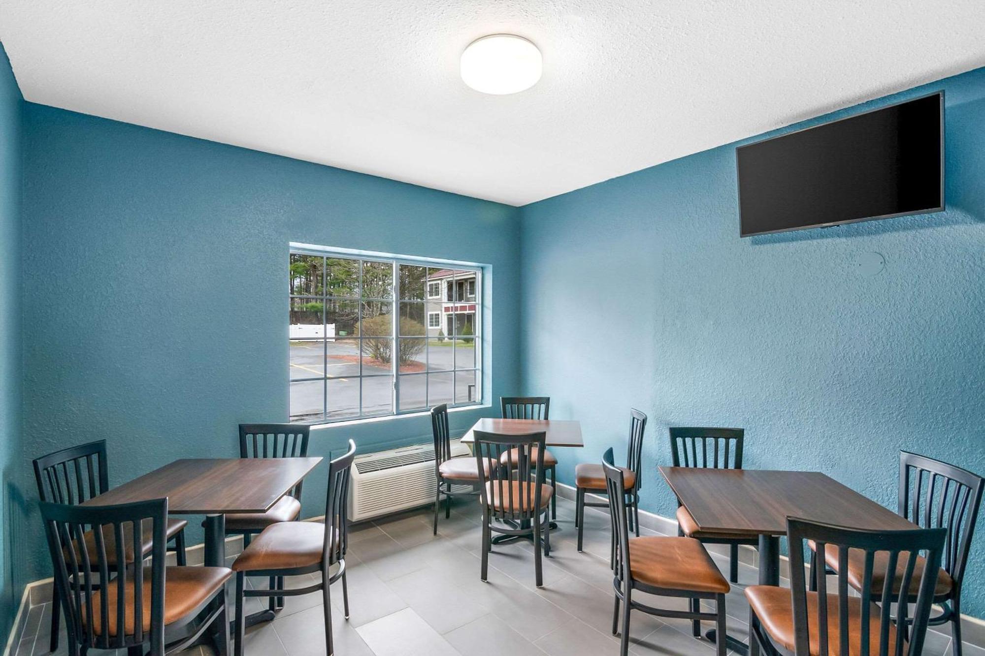 קווינסבורי Quality Inn מראה חיצוני תמונה