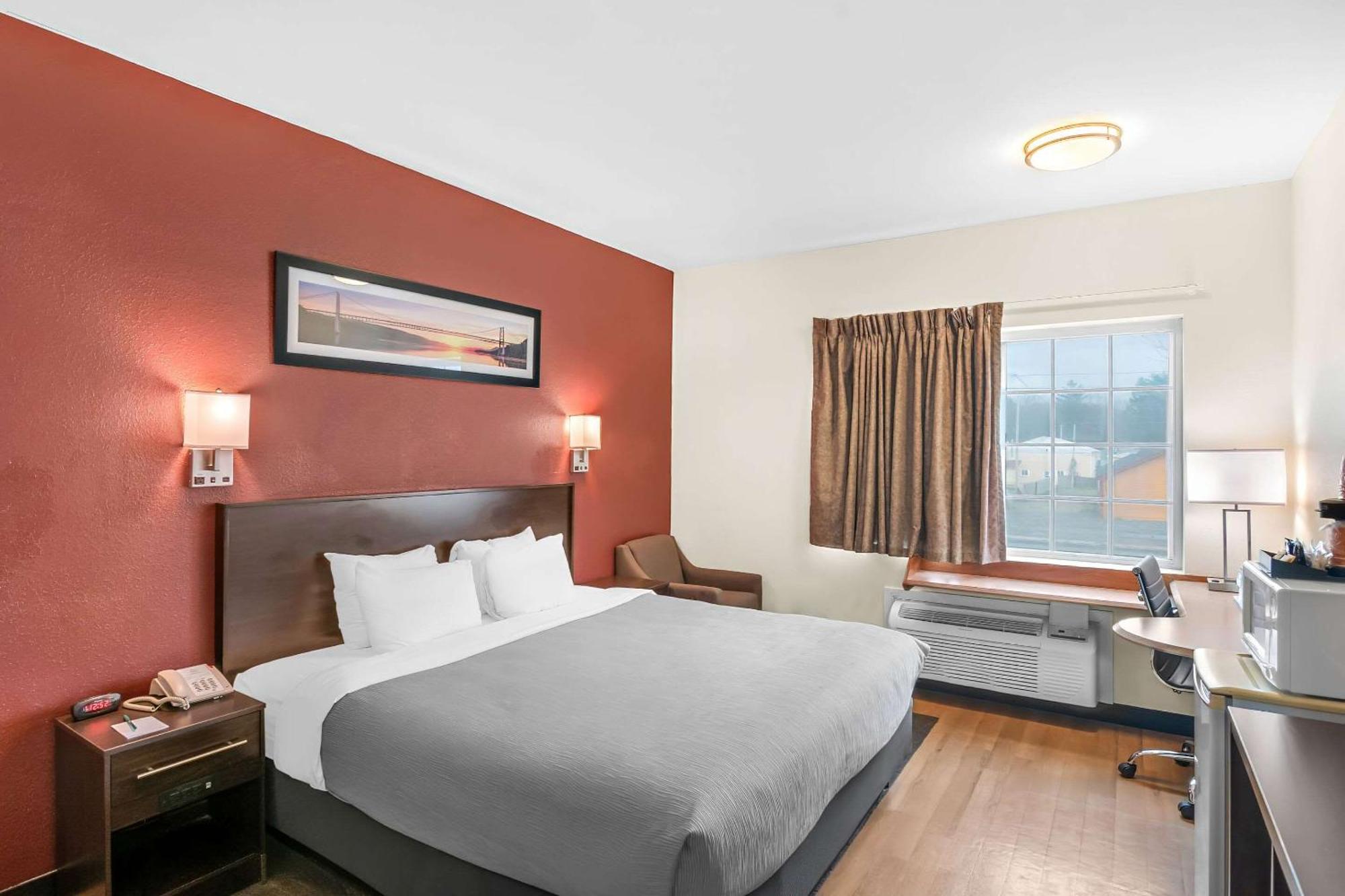 קווינסבורי Quality Inn מראה חיצוני תמונה